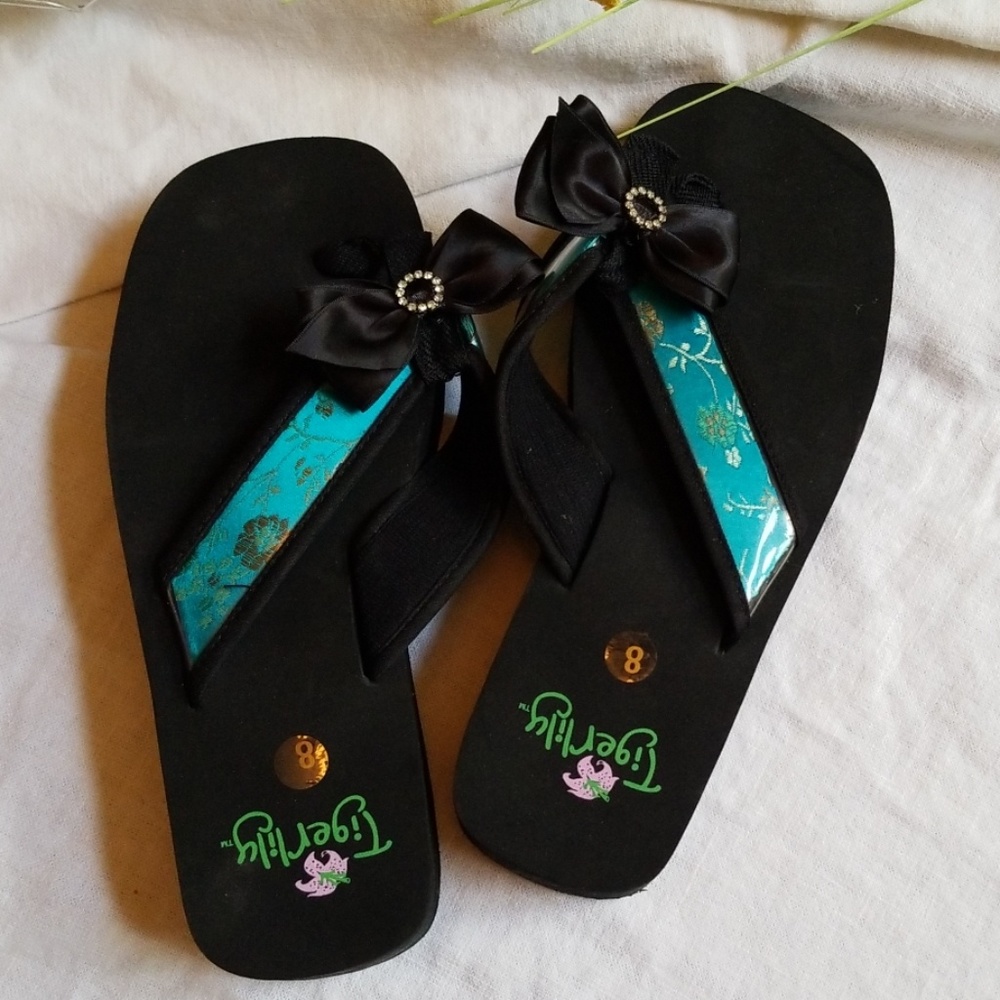 Tiger Lily * Customizable Flip Flops Size 8
